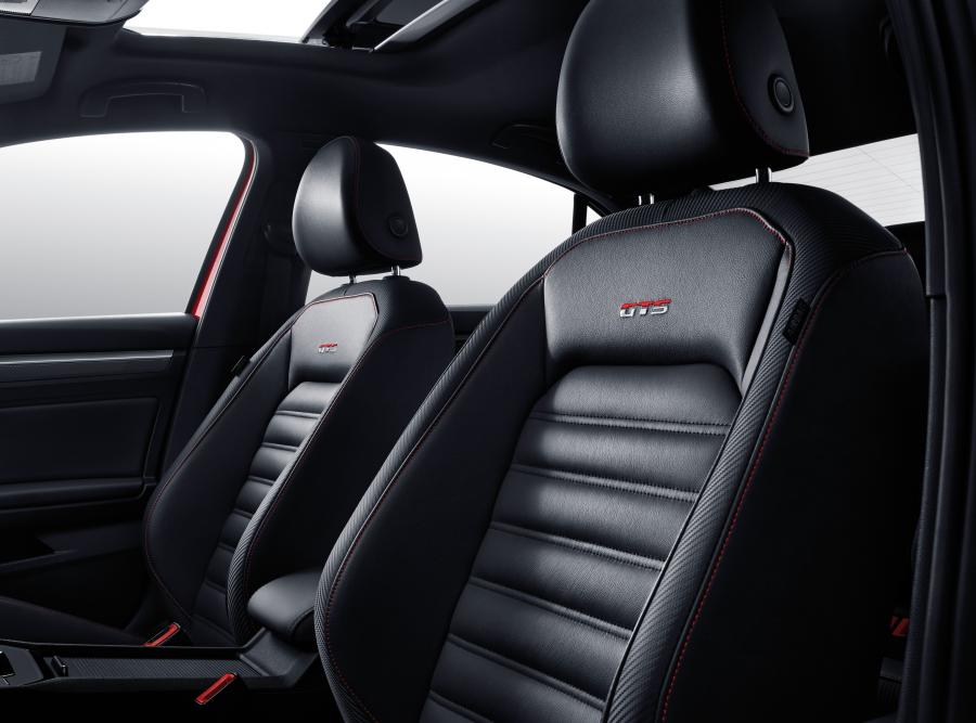 Интерьер Volkswagen Lamando GTS 2016 года  (фото 2 из 13)